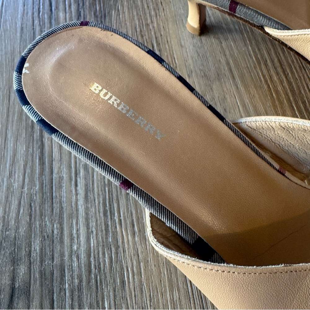 Burberry Nova Check thong sandals with a kitten heel Size 38.5 - Picture 2 of 7